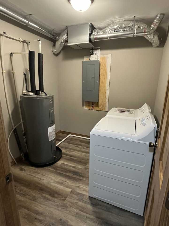 650 Luiken Street #2 - Photo 4 of 8