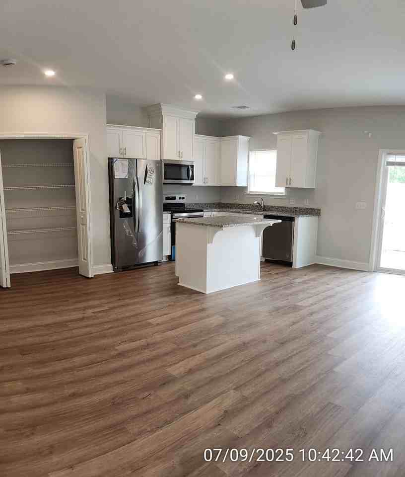 193 Heirloom Rd #1 - Photo 5 of 25