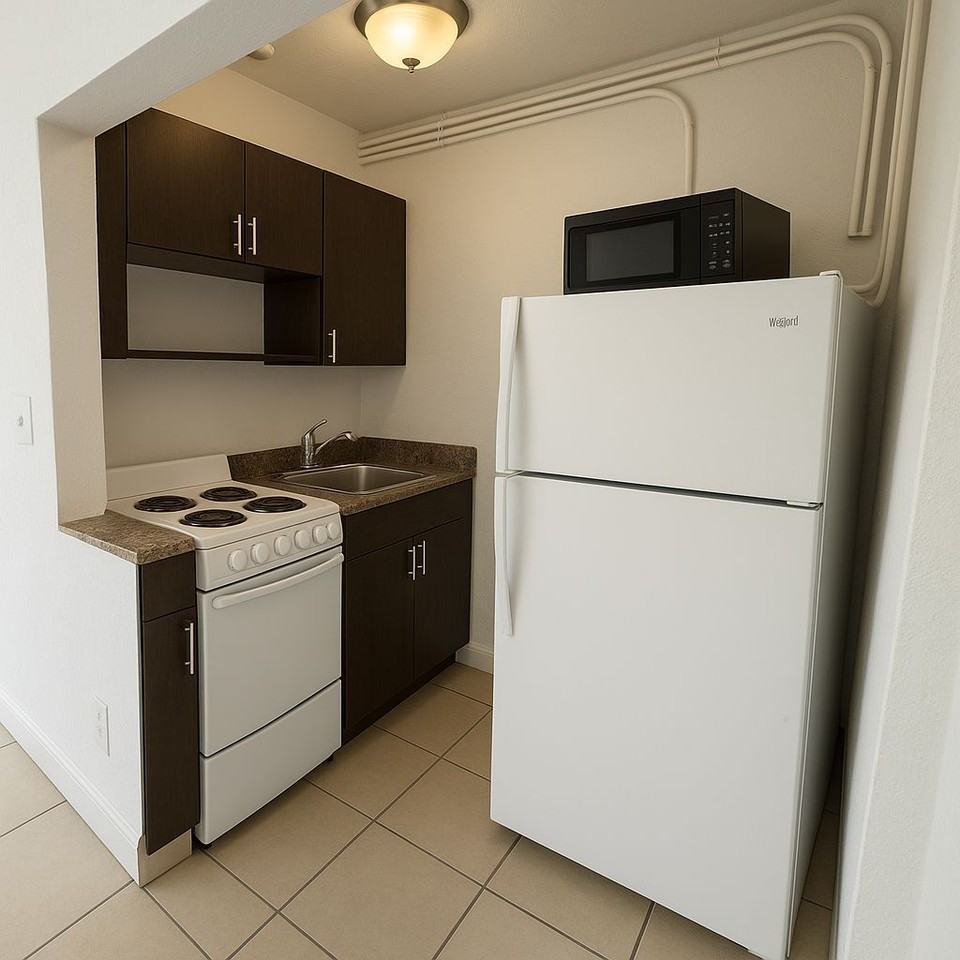 1015 Palm Ave #12A - Photo 3 of 6