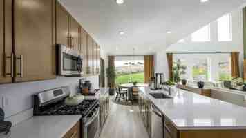 featured image of 3239 S Forest Ave #1