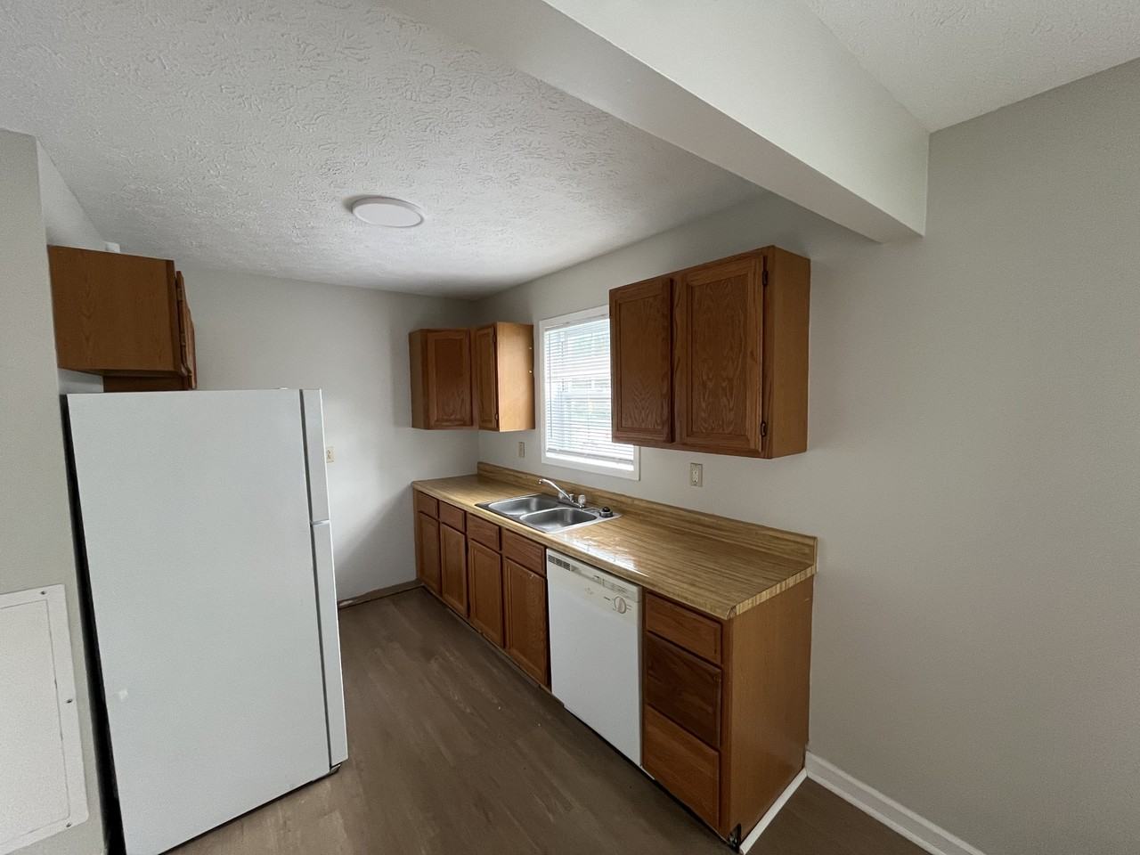 2 Bobcat Court #B - Photo 7 of 19