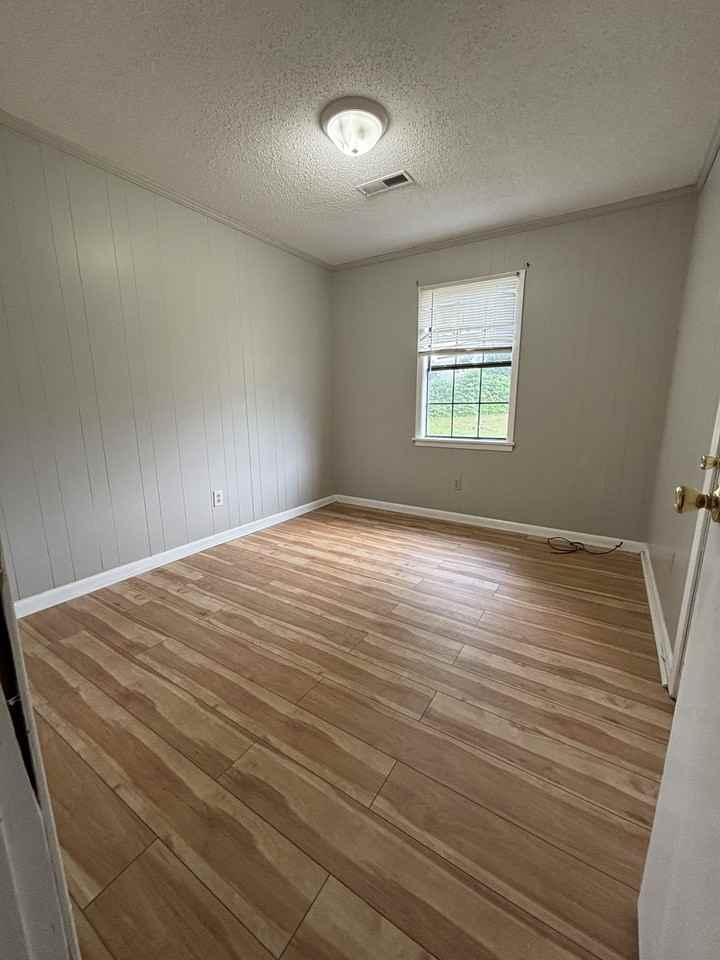 227 College St #1 - Photo 6 of 7