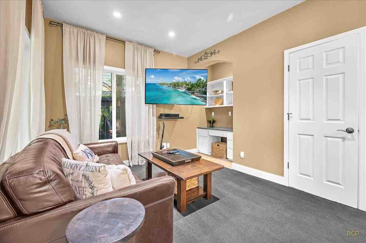 14412 Sherbrook Pl #1 - Photo 6 of 15