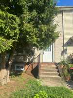 featured image of 921 East 15th Street #1