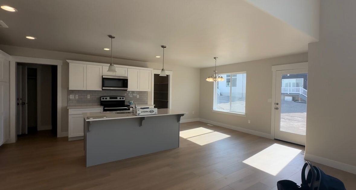 13646 S Watts Ln #1 - Photo 4 of 38