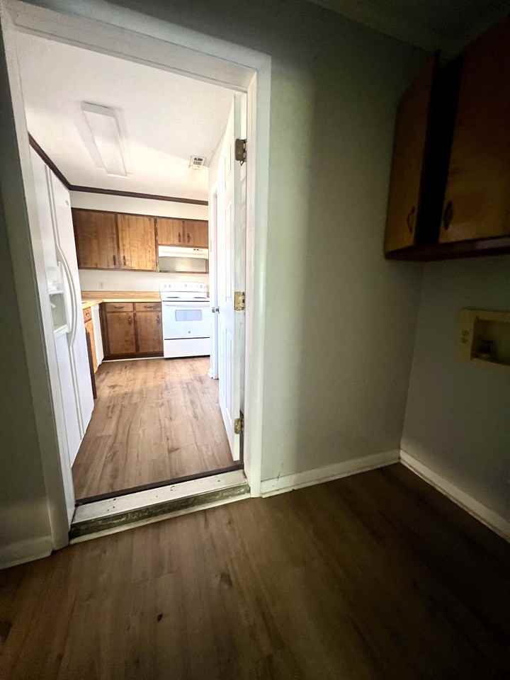 2814 Kirkwood Circle #1 - Photo 3 of 6