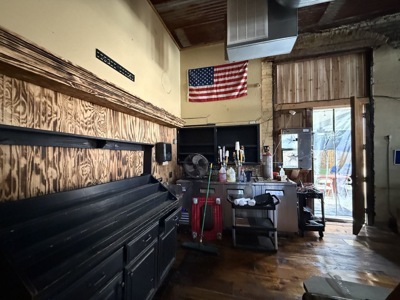 100 West Chestnut Street #1 - Photo 6 of 23