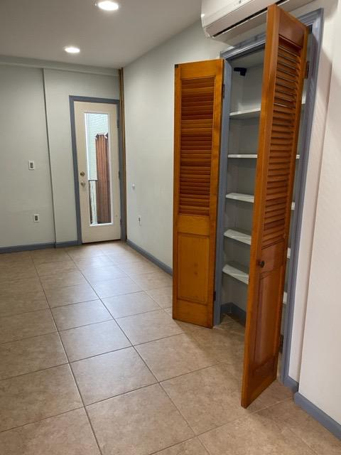 1425 Jackson St #2 - Photo 4 of 9