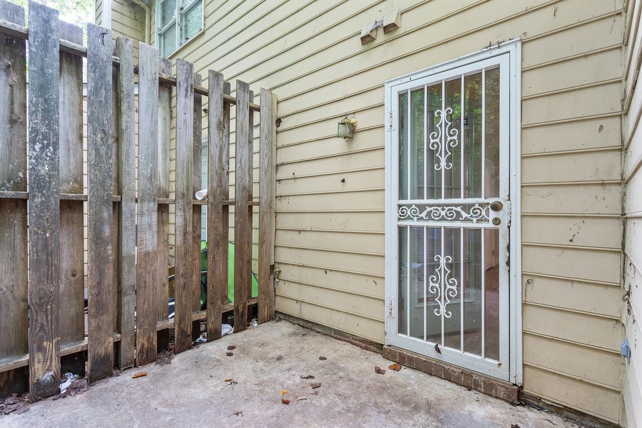 839 Dalewood Dr #1 - Photo 7 of 18