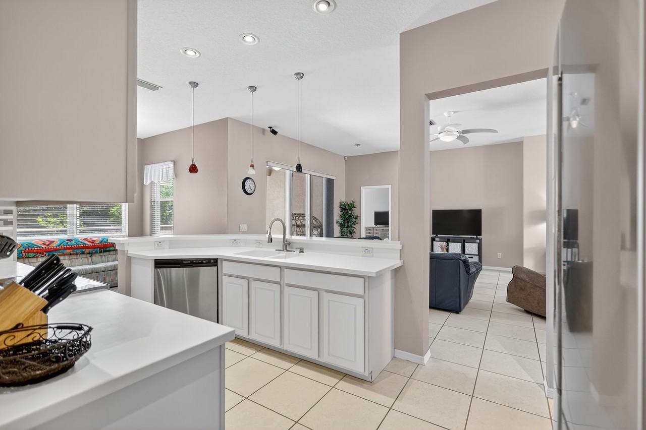 1106 Fraser Pine Boulevard #1 - Photo 5 of 20