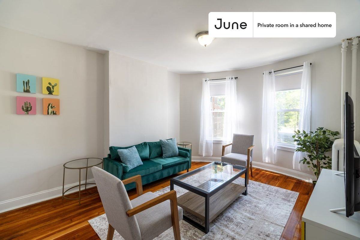 184 Walnut Avenue #B