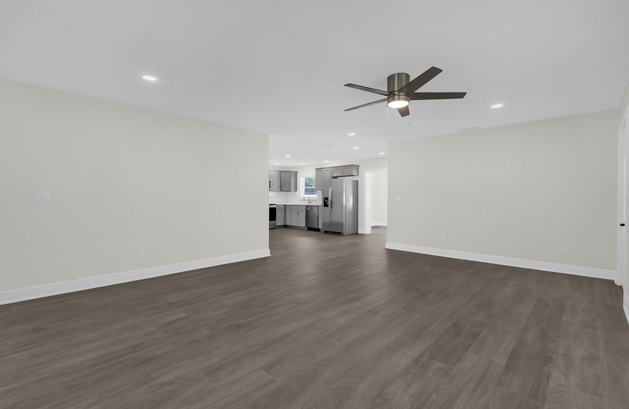 776 Eldridge St #1 - Photo 6 of 10