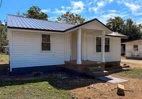 featured image of 402 Curry Lane #B