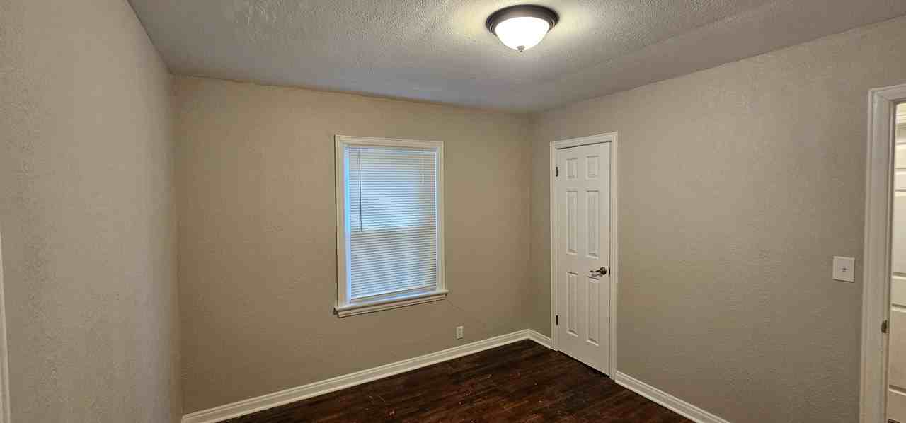 2271 North Minnesota Street #1 - Photo 5 of 9