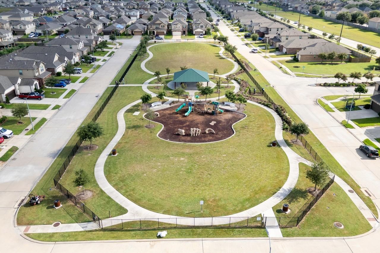 12055 Main Oak Street #1 - Photo 7 of 26