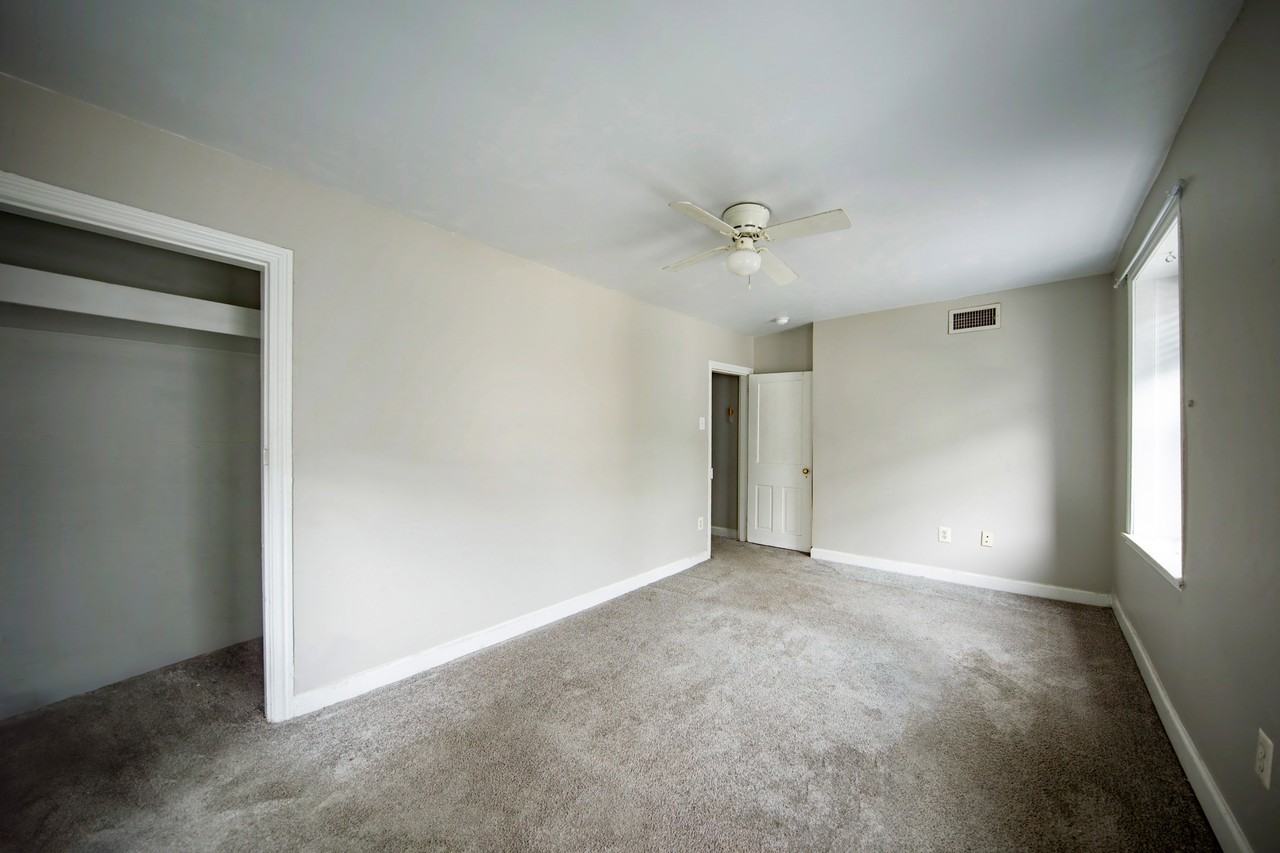 112 Dawson St #1 - Photo 4 of 16