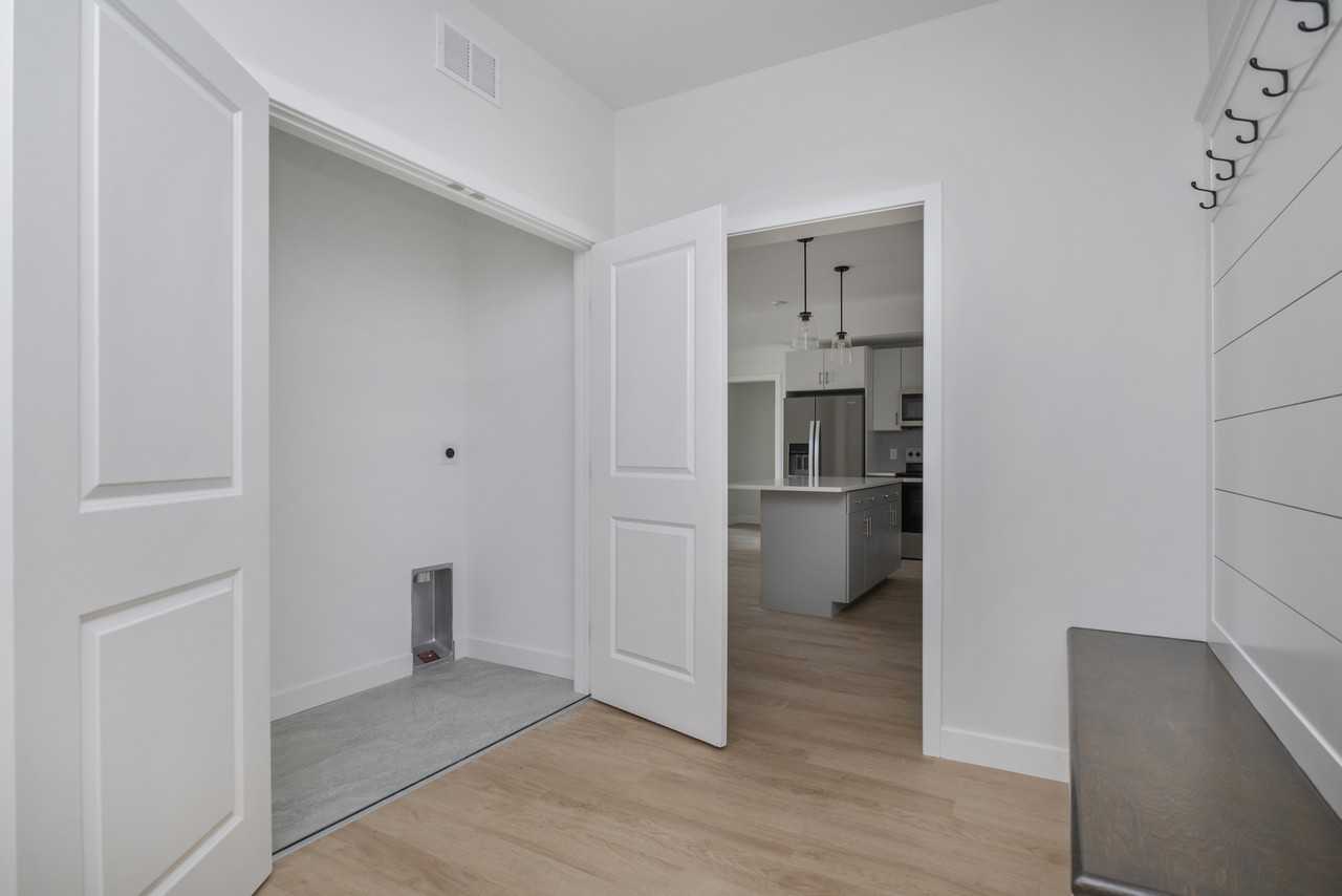 100 100 North Main StreetUnit 412 #100-412 - Photo 2 of 12