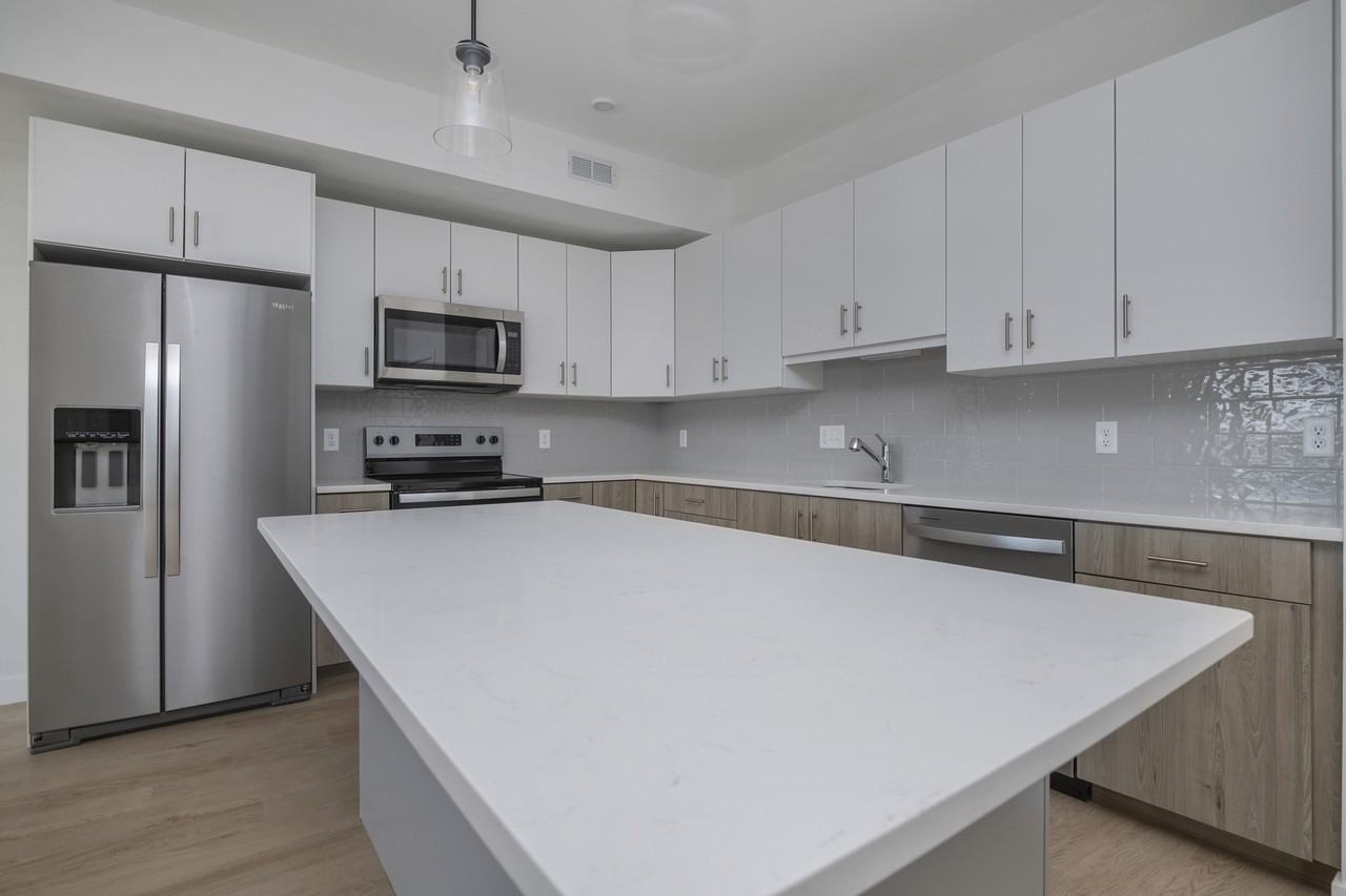 100 100 North Main StreetUnit 412 #100-412 - Photo 5 of 12