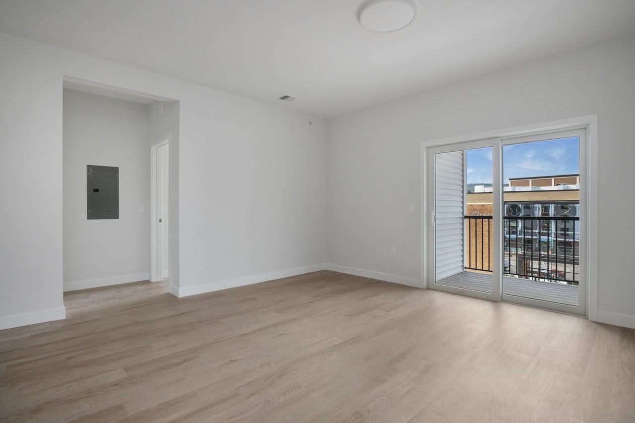 100 100 North Main StreetUnit 412 #100-412 - Photo 6 of 12