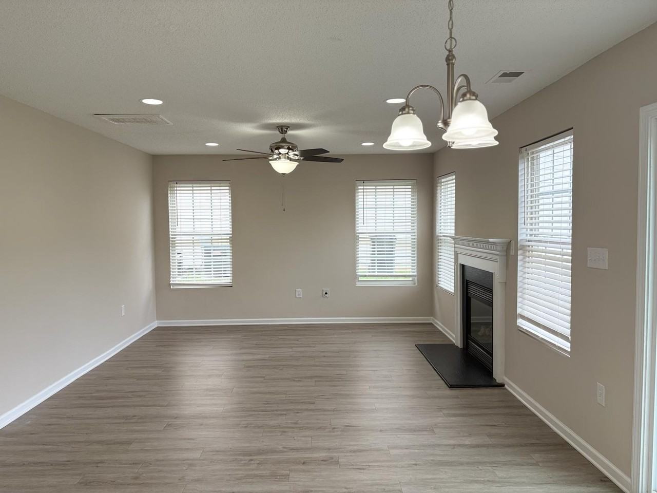 2303 Highland Park Dr #1 - Photo 3 of 15