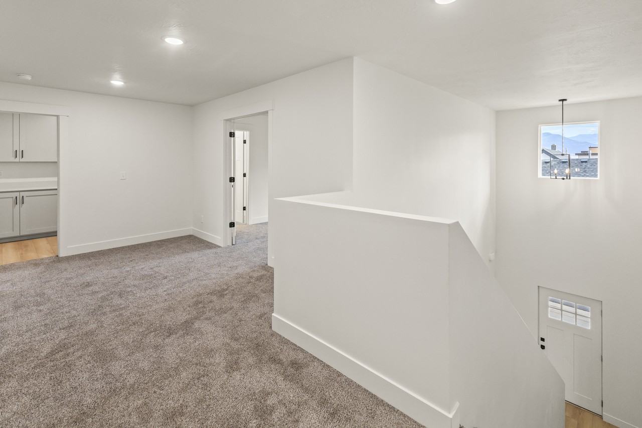 150 100 East #2 - Photo 3 of 14