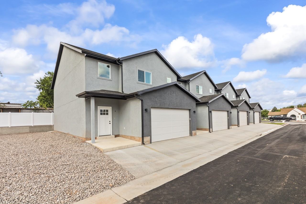 158 S 100 E #3 - Photo 4 of 4