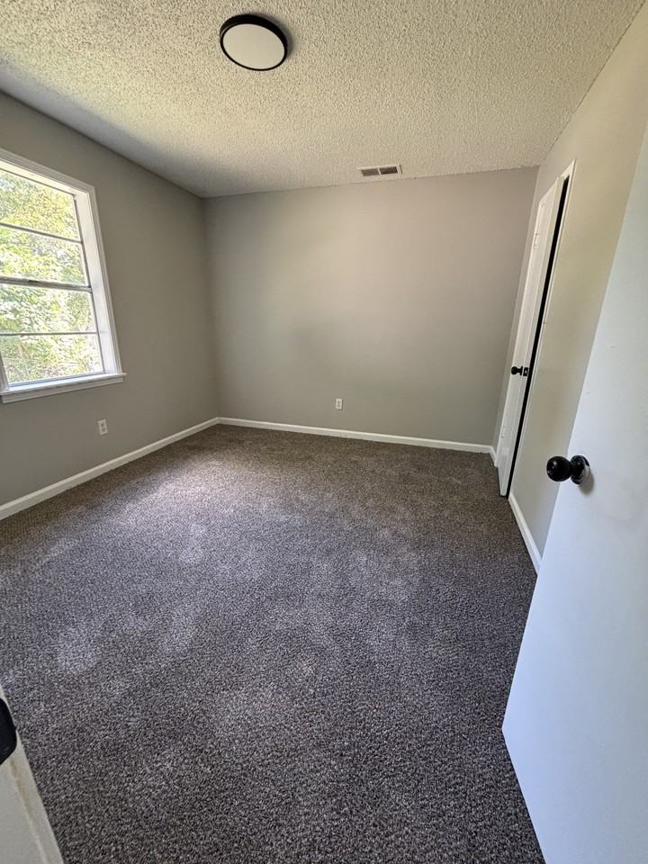 111 111 E Cherry - 1 #1 - Photo 6 of 6