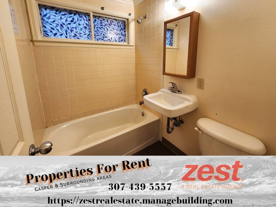 504 South Washington Street #1-2 - Photo 4 of 6