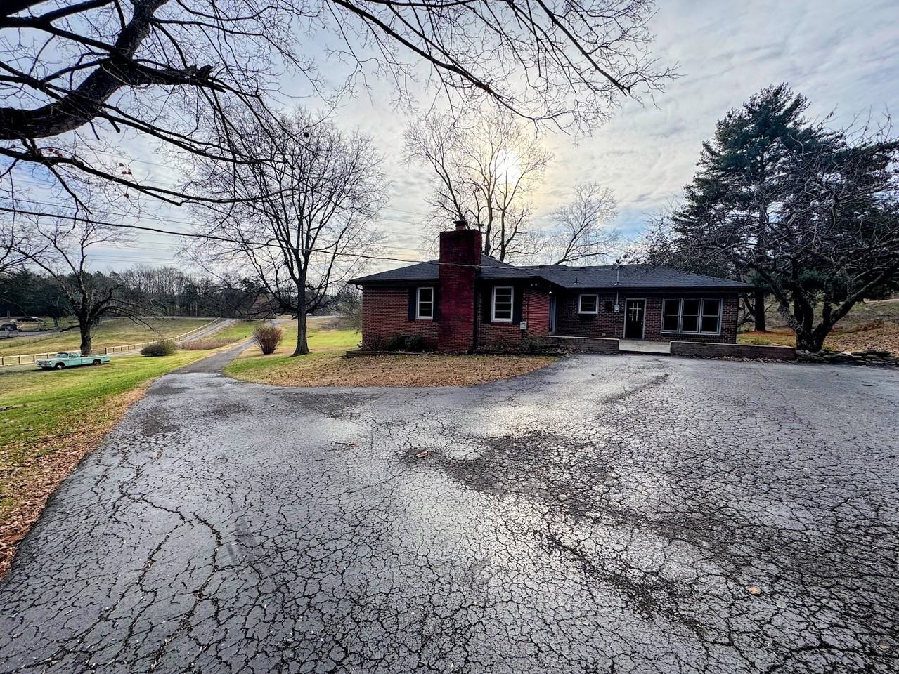 11 Cooks Rd #1 - Photo 4 of 29