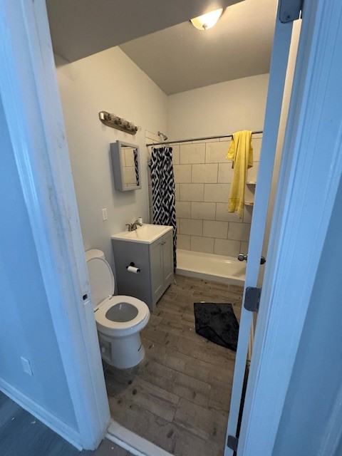 359 Madison Ave #2 - Photo 4 of 12