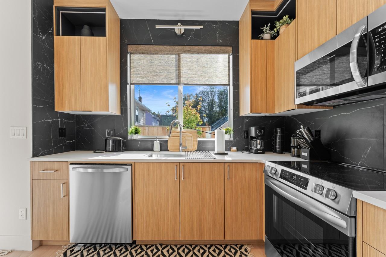 5175 Se 28th Ave #1 - Photo 5 of 27