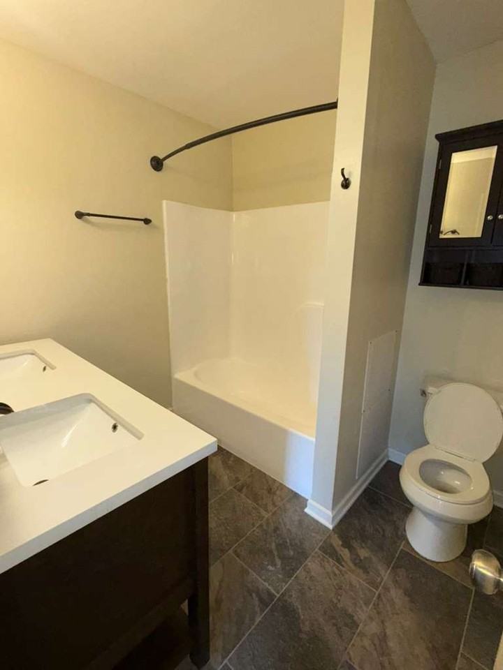 327 Mar-Don Hills Court #1 - Photo 4 of 10