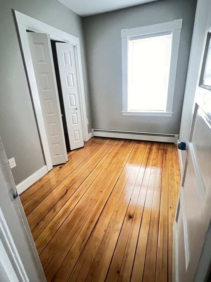 137 Perry Street #3 - Photo 5 of 10