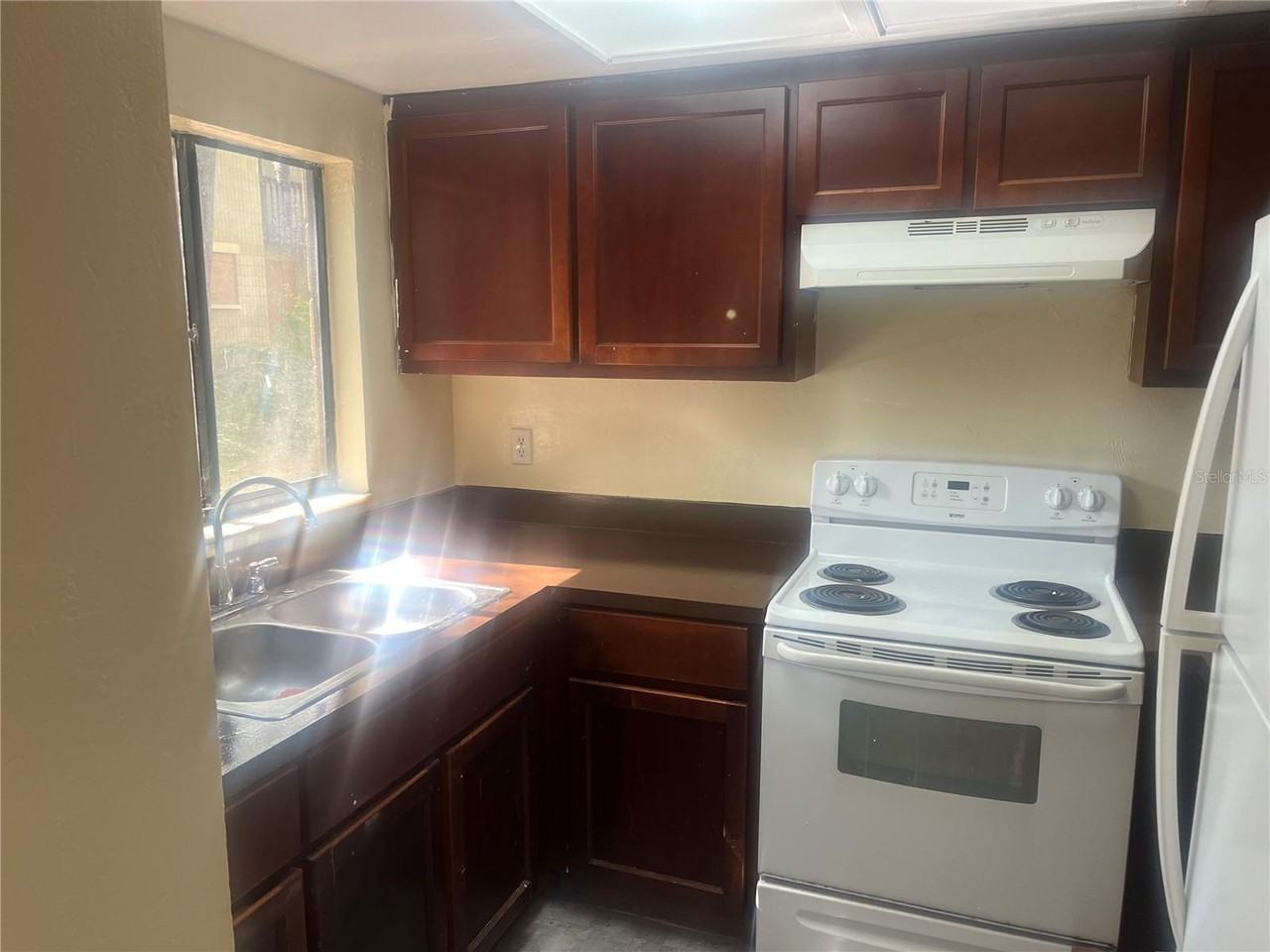 513 Southwest 68th Terrace #1 - Photo 2 of 7