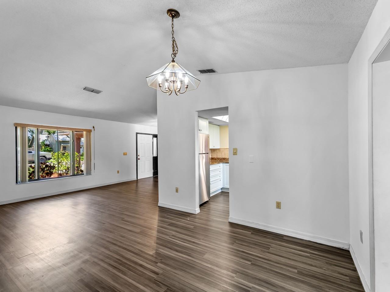 8429 Cypress Lake Circle #1 - Photo 4 of 21