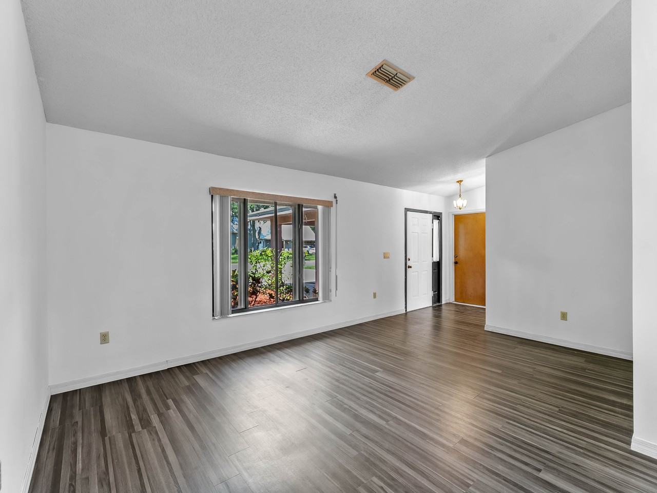 8429 Cypress Lake Circle #1 - Photo 5 of 21