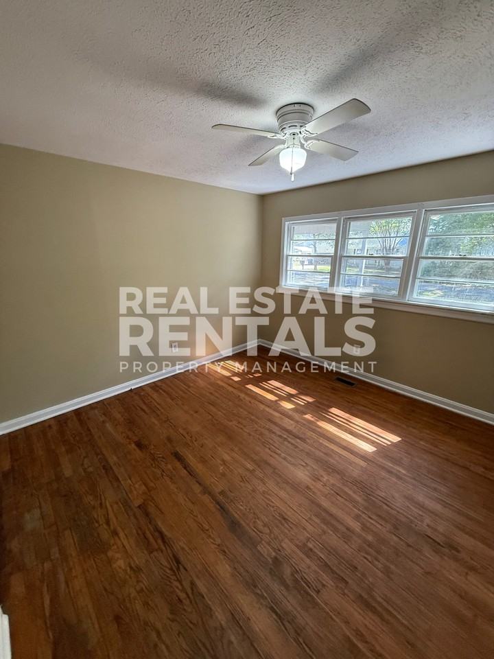 4201 Oliver Drive #1 - Photo 5 of 11