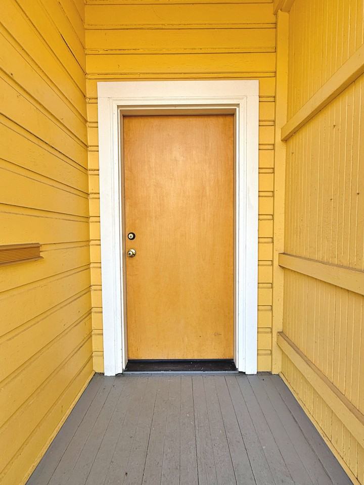 4612 Se Taylor St #1 - Photo 2 of 17