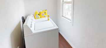 featured image of 18 Webster Ave