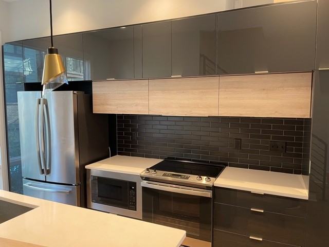 1058 Kenilworth Ave #1 - Photo 6 of 28