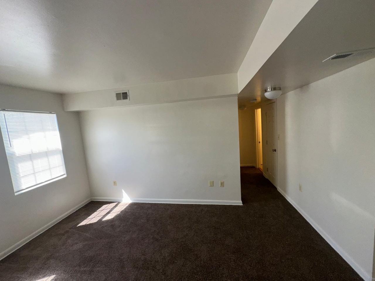 164 Mississippi Avenue Southeast #101 - Photo 4 of 14