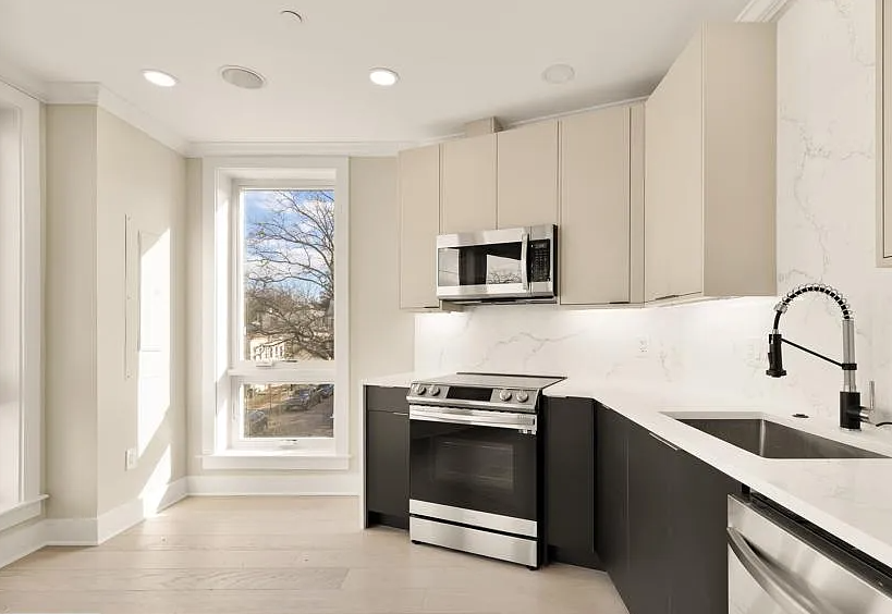 2305 Nicholson Street Southeast #404 - Photo 3 of 22