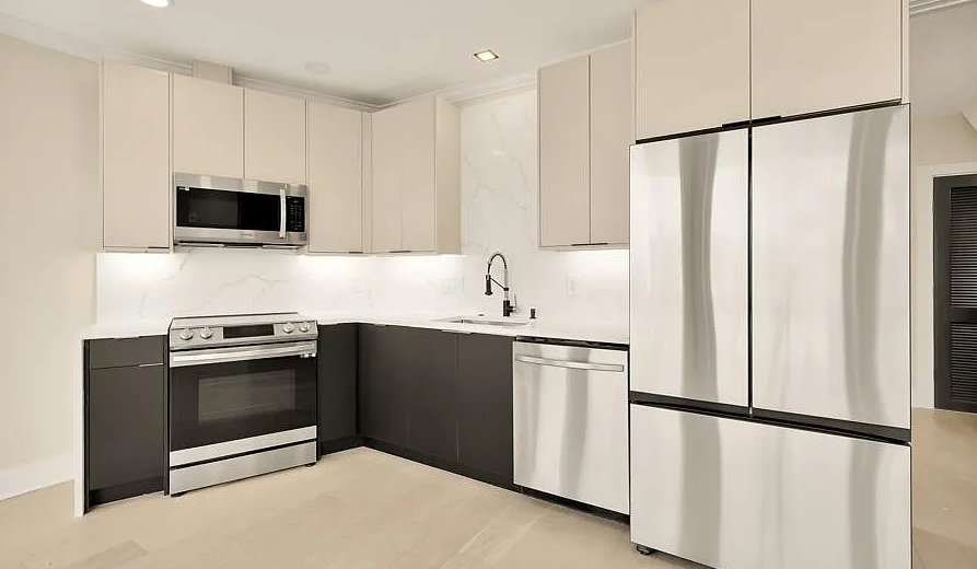 2305 Nicholson Street Southeast #404 - Photo 4 of 22