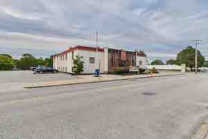 featured image of 174 174 Armistice Boulevard - 1Unit A #1