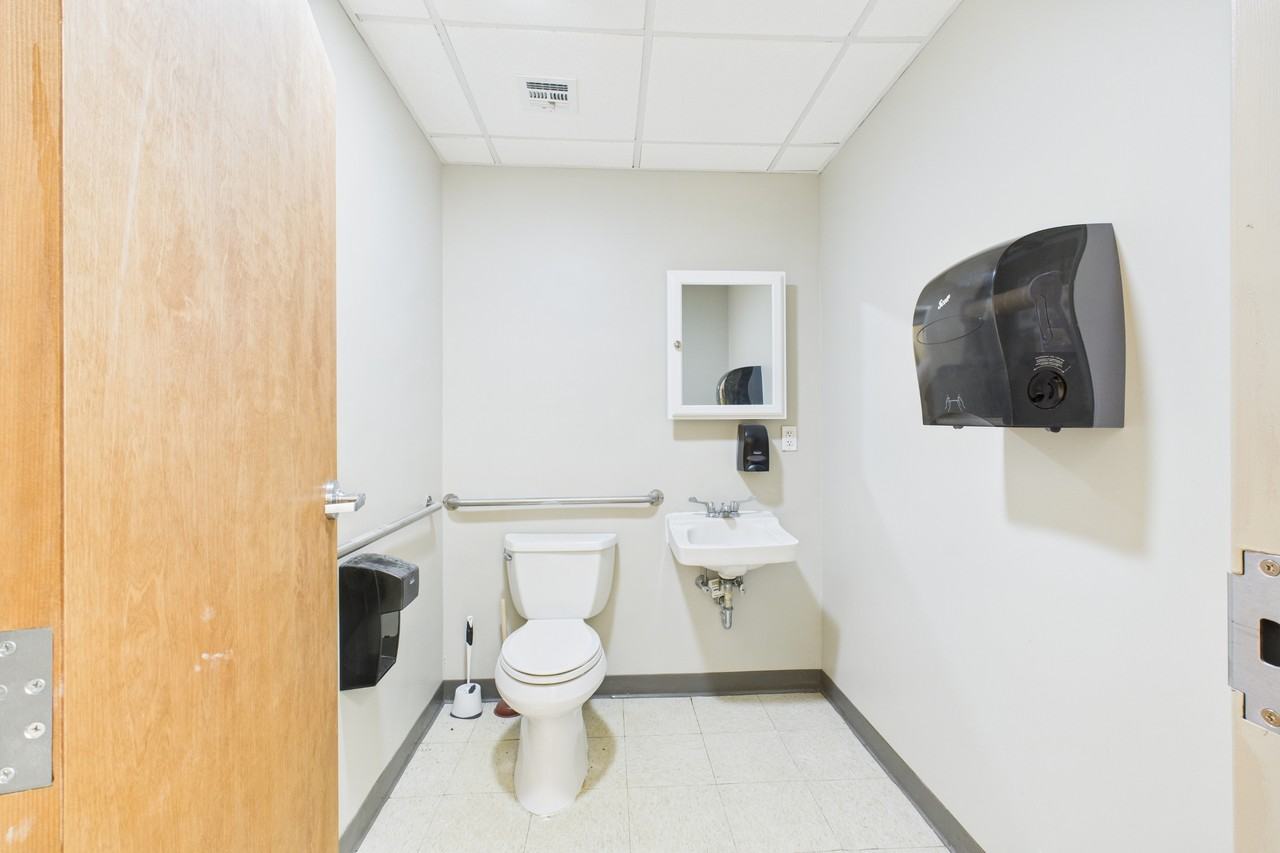 174 174 Armistice Boulevard - 1Unit A #1 - Photo 5 of 21