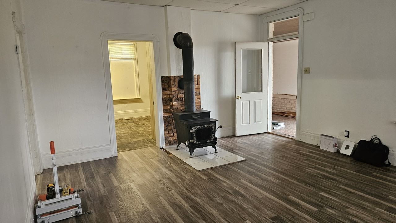 305 E 155 S #1 - Photo 7 of 13