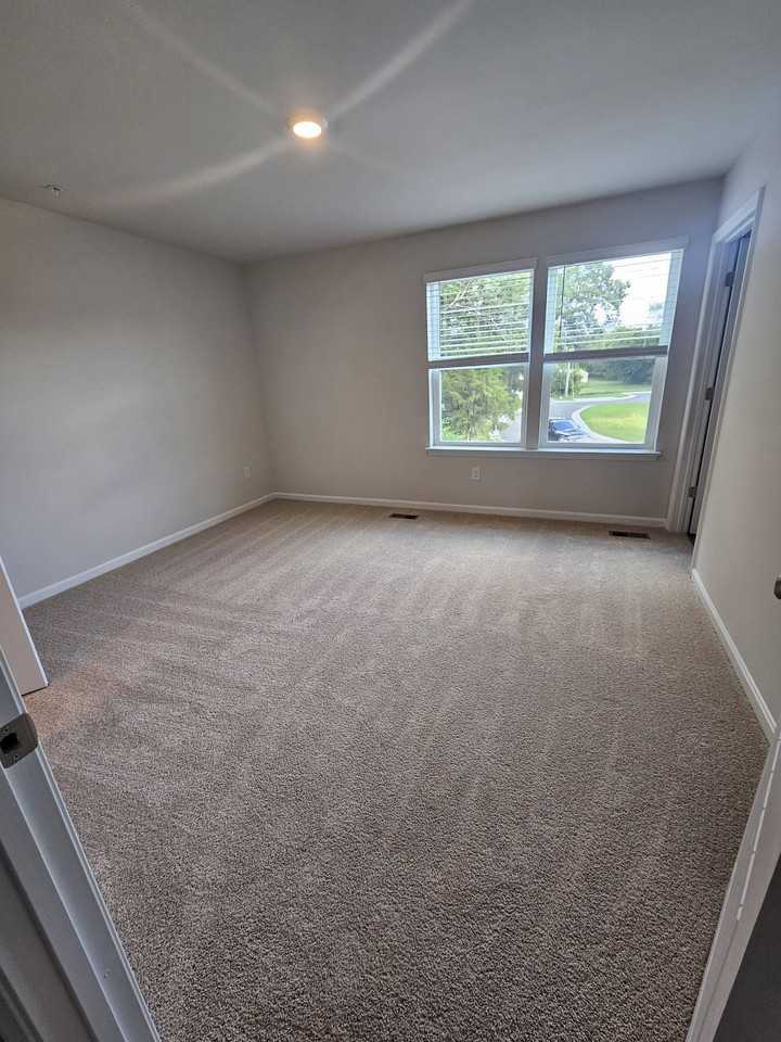 163 Riverwalk Ter #1 - Photo 6 of 8