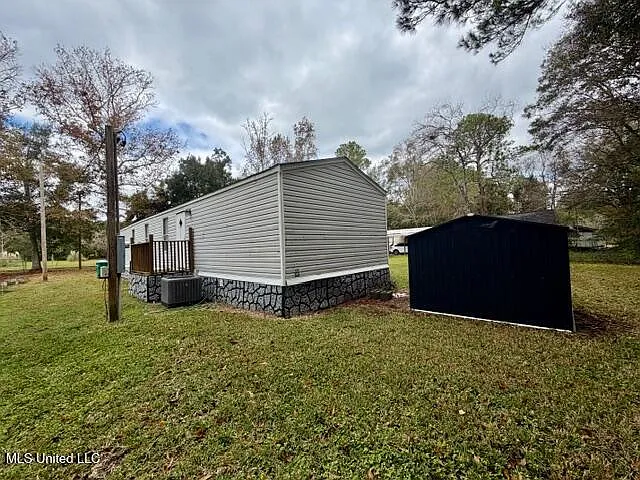 7310 Pineview Drive #NA - Photo 6 of 31