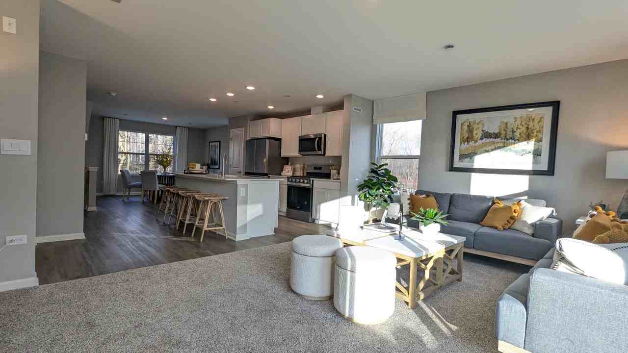 1392 Foxglove Drive #1 - Photo 3 of 14