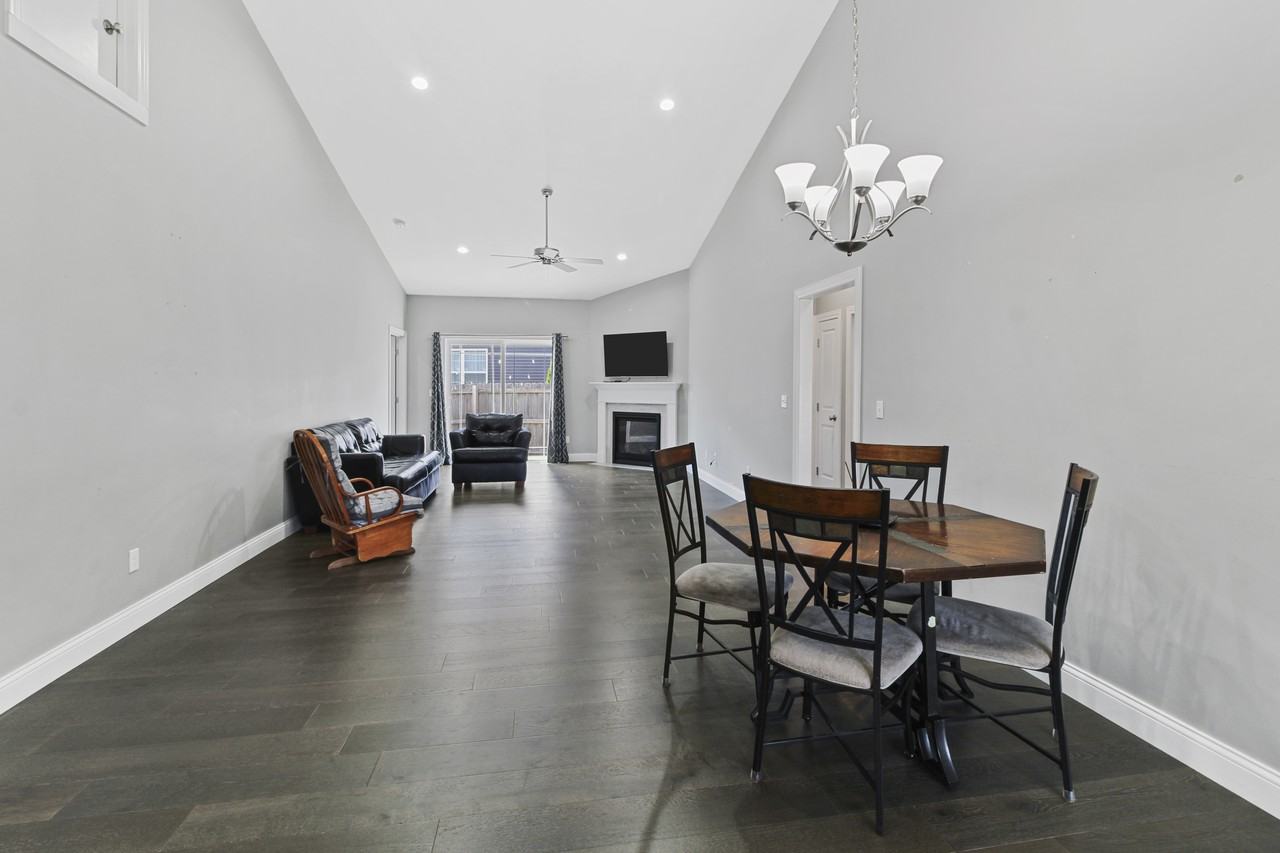 3003 E Stillwater Lndg #1 - Photo 5 of 22